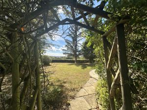 Photo 36- click for photo gallery